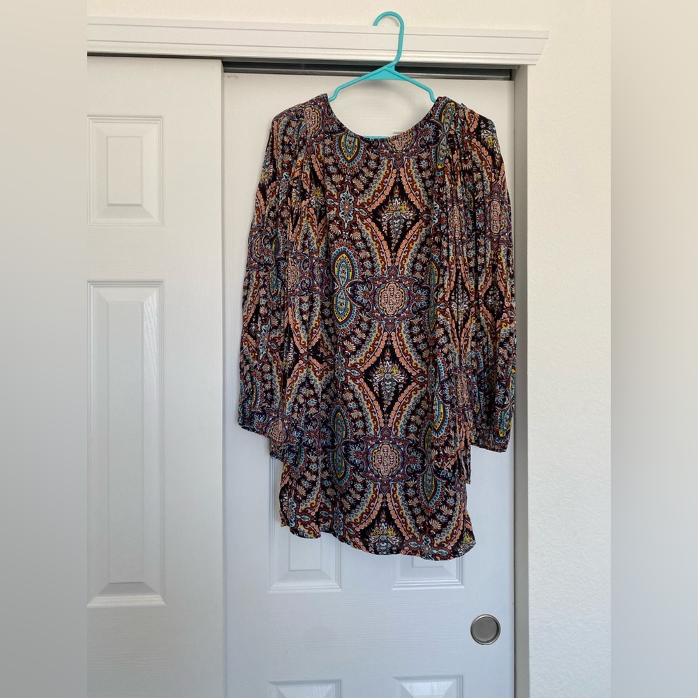 I LOVE this dress, it’s too small. In great condition! Only worn 2 times.